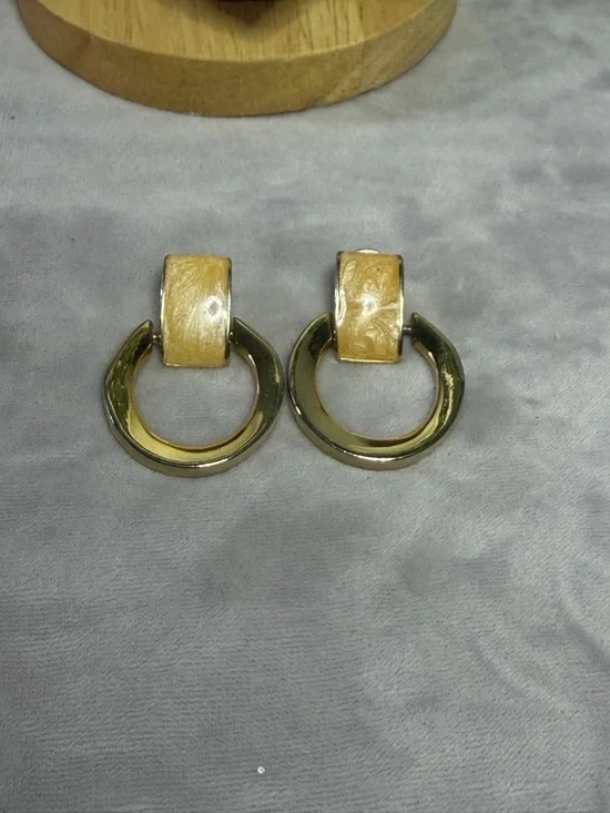 VTG Gold and Cream Hoop Drop Earrings - Women Jewelry - Picture 3 of 6